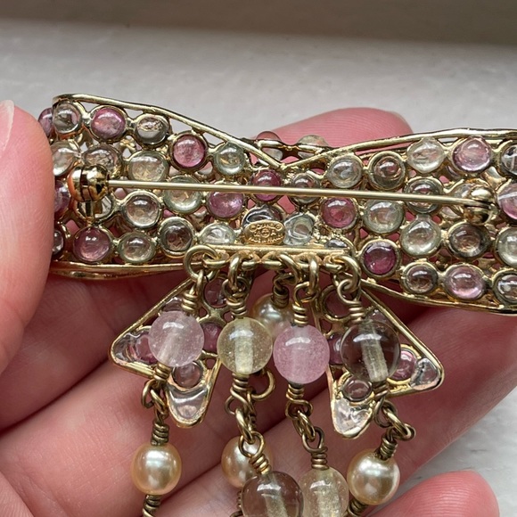 Vintage 2002 Chanel Gripoix Bow Brooch. - Picture 5 of 9